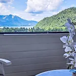 Penthouse Deluxe Mit Galerie By Interhome * شتروبل