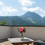 Penthouse Deluxe Mit Galerie By Interhome * شتروبل