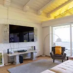 شقة Penthouse Deluxe Mit Galerie By Interhome *