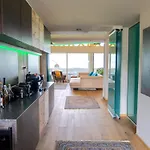 Penthouse Deluxe Mit Galerie By Interhome * شتروبل