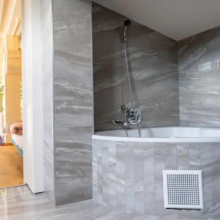 Penthouse Deluxe Mit Galerie By Interhome *