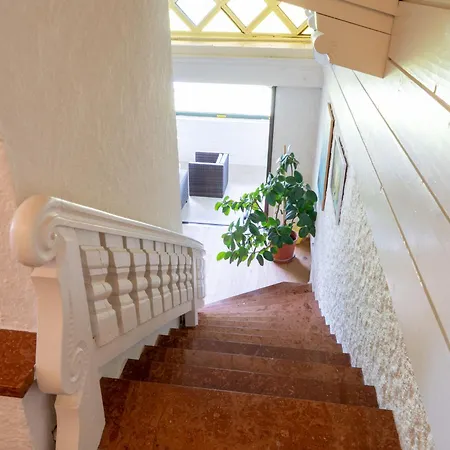Penthouse Deluxe Mit Galerie By Interhome *