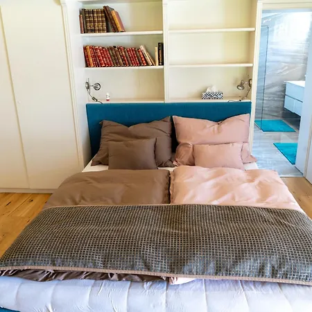 Penthouse Deluxe Mit Galerie By Interhome Strobl