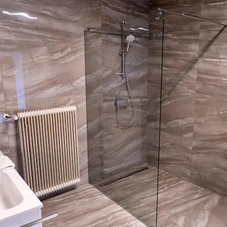 Penthouse Deluxe Mit Galerie By Interhome